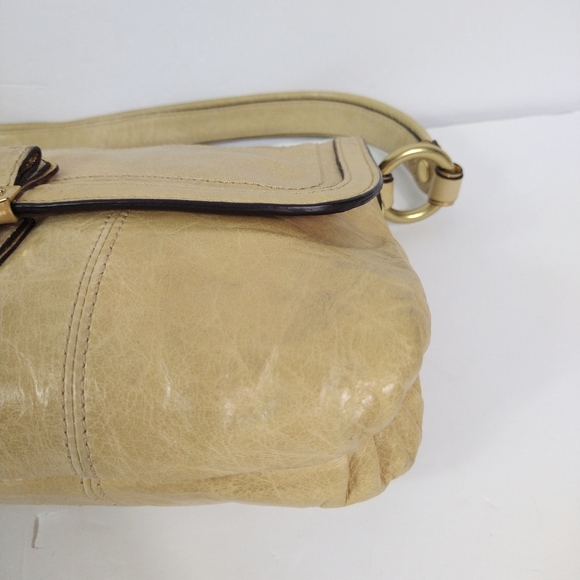 Coach Layla distressed leather small purse - Picture 7 of 13